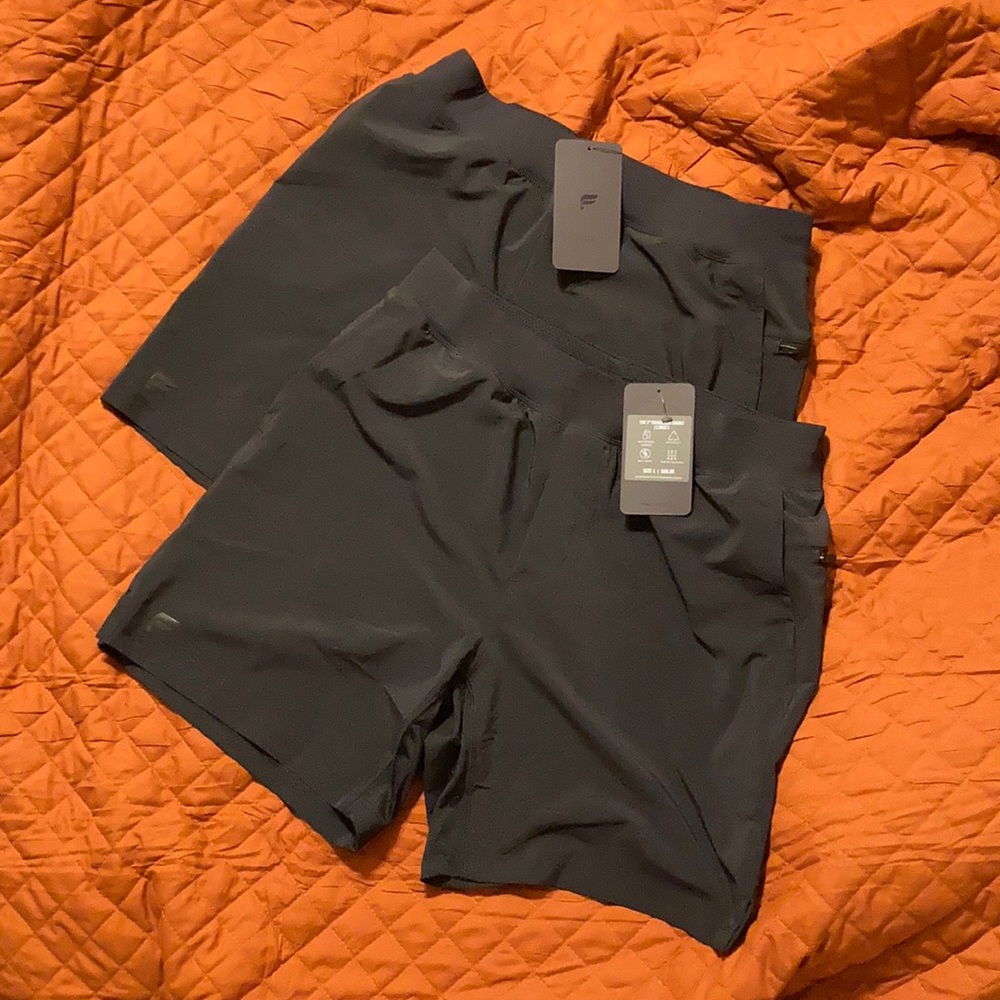 2 NWT Fabletics 7” Franchise Short (lined)